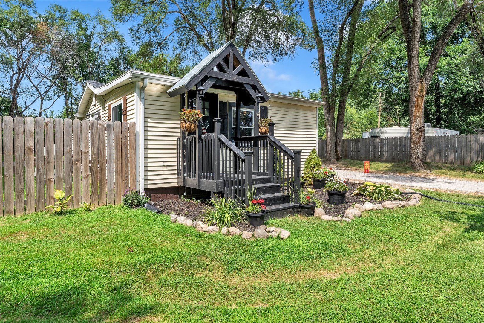 9590 115th Street Property Photo 2