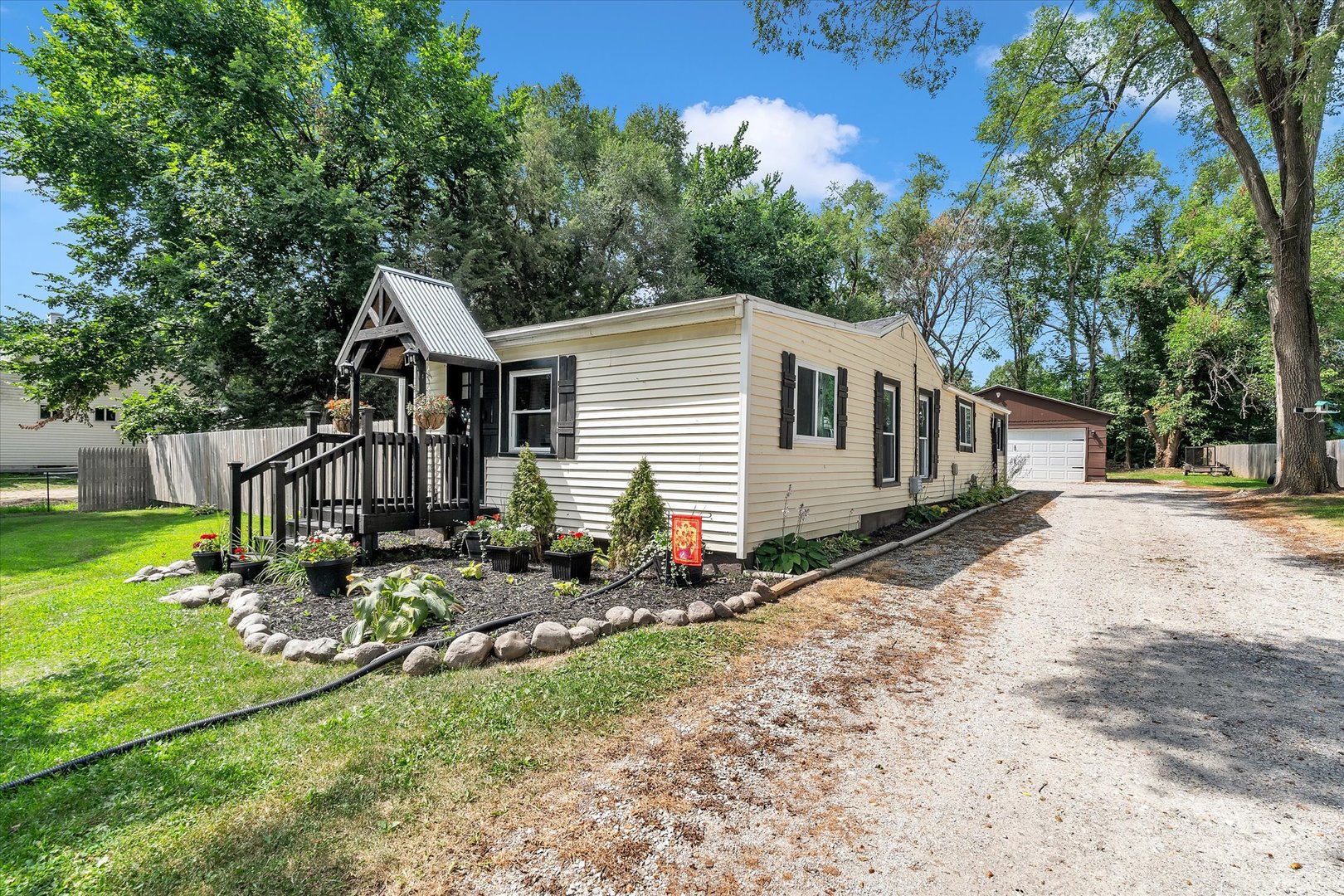 9590 115th Street Property Photo 3