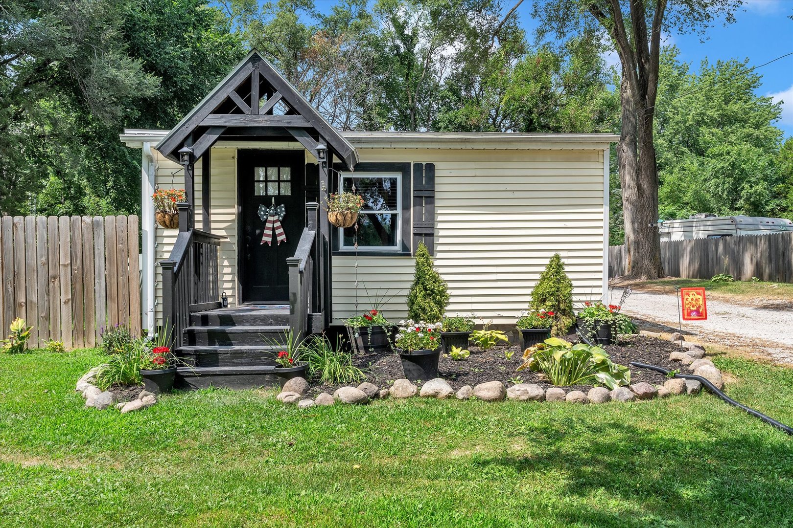 9590 115th Street Property Photo 4