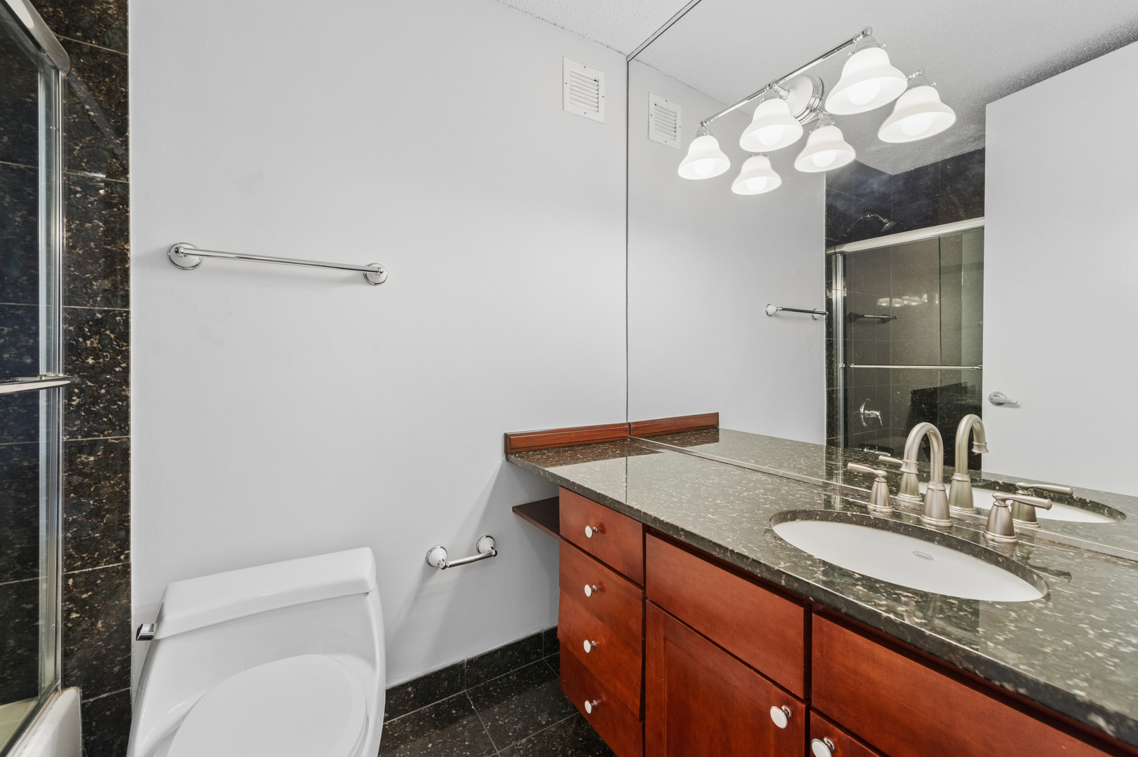 30 E Huron Street 5009 Property Photo 12