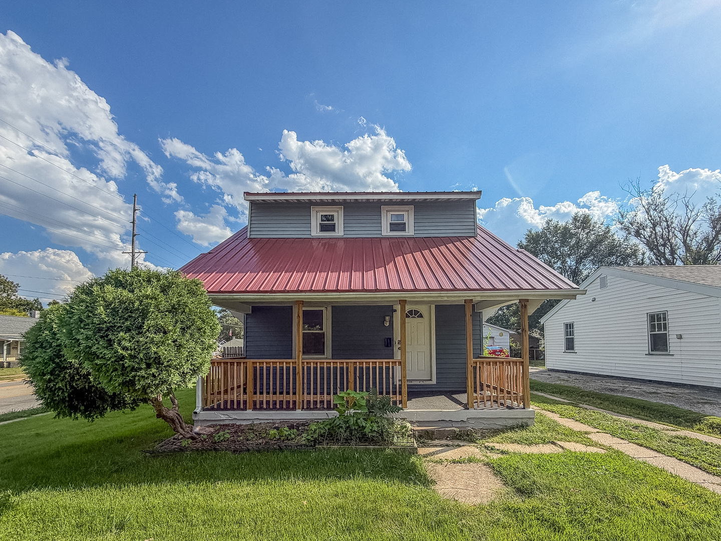 2195 E Decatur Street Property Photo 1