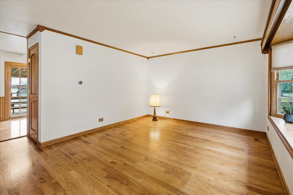 273 Lyons Drive Property Photo 5