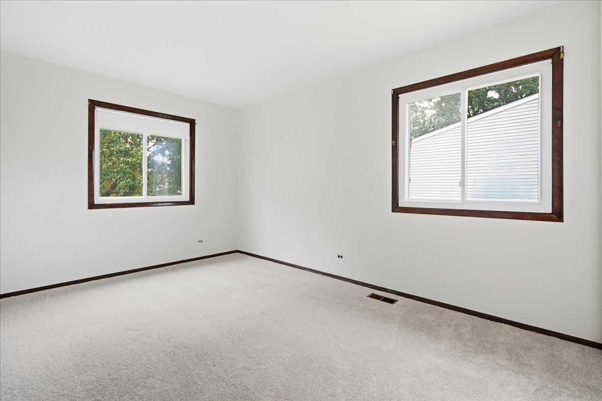 273 Lyons Drive Property Photo 13