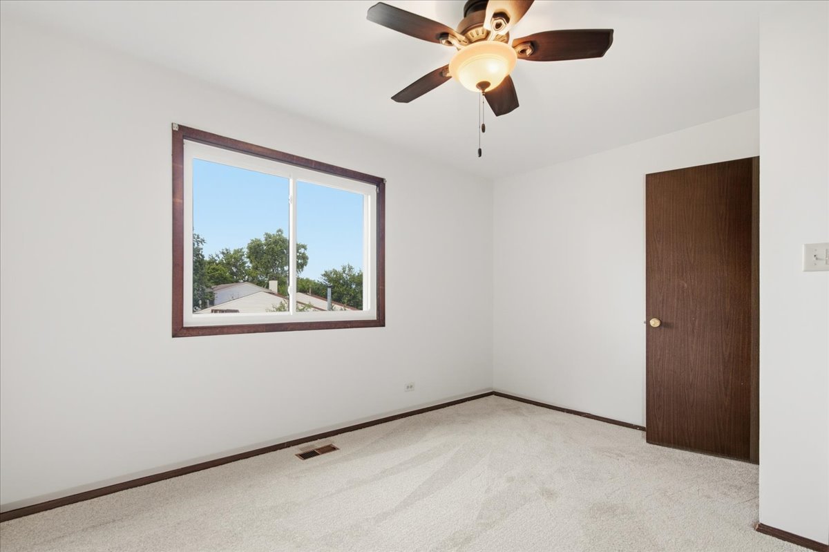 273 Lyons Drive Property Photo 14