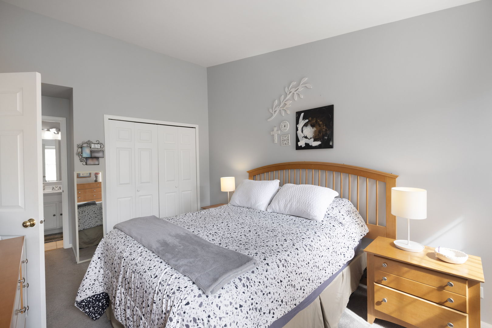 1412 W Crane Street 14114 Property Photo 12