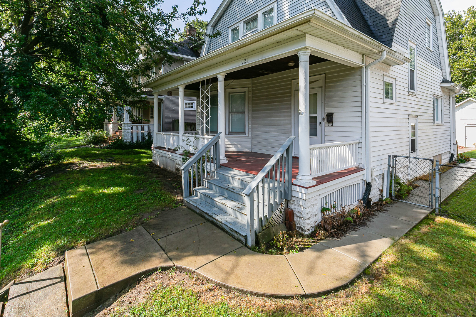 921 25th Street Property Photo 1