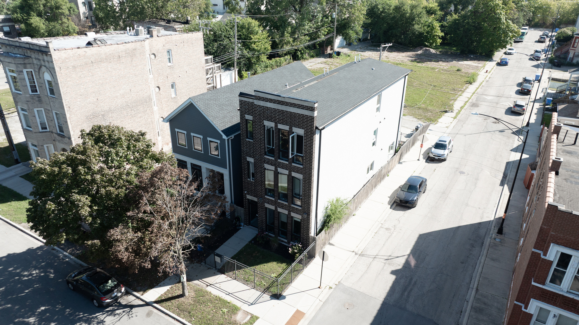 321 S Washtenaw Avenue Property Photo 1