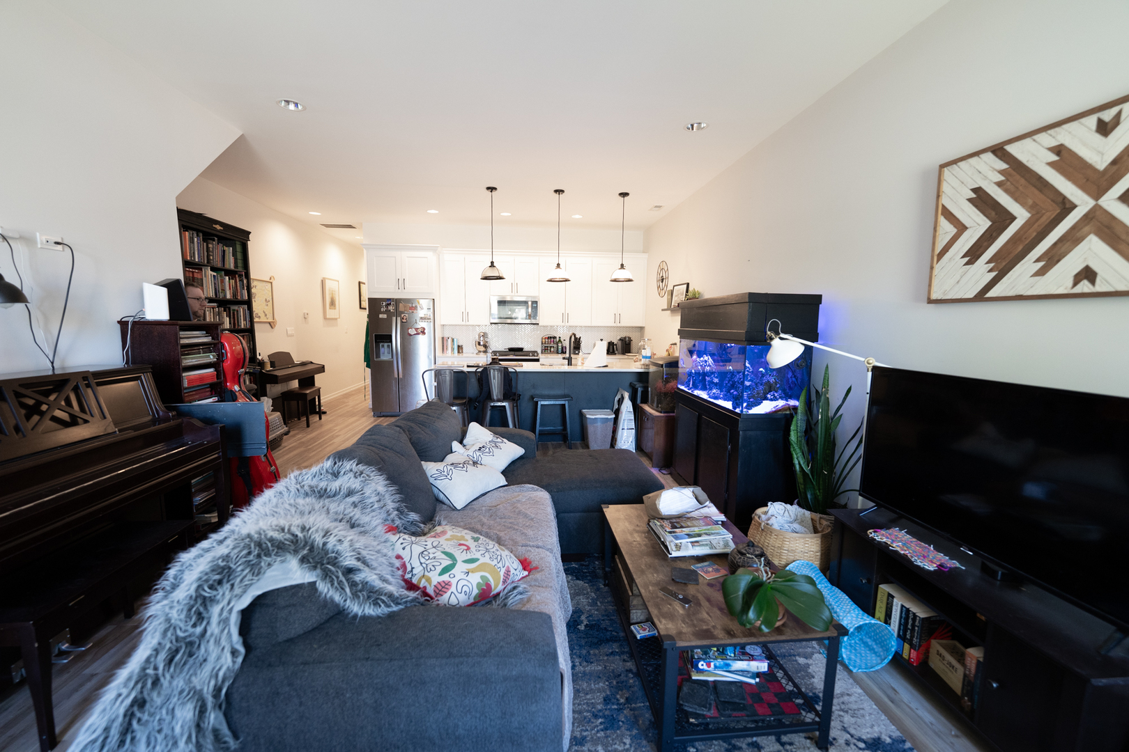 321 S Washtenaw Avenue Property Photo 4
