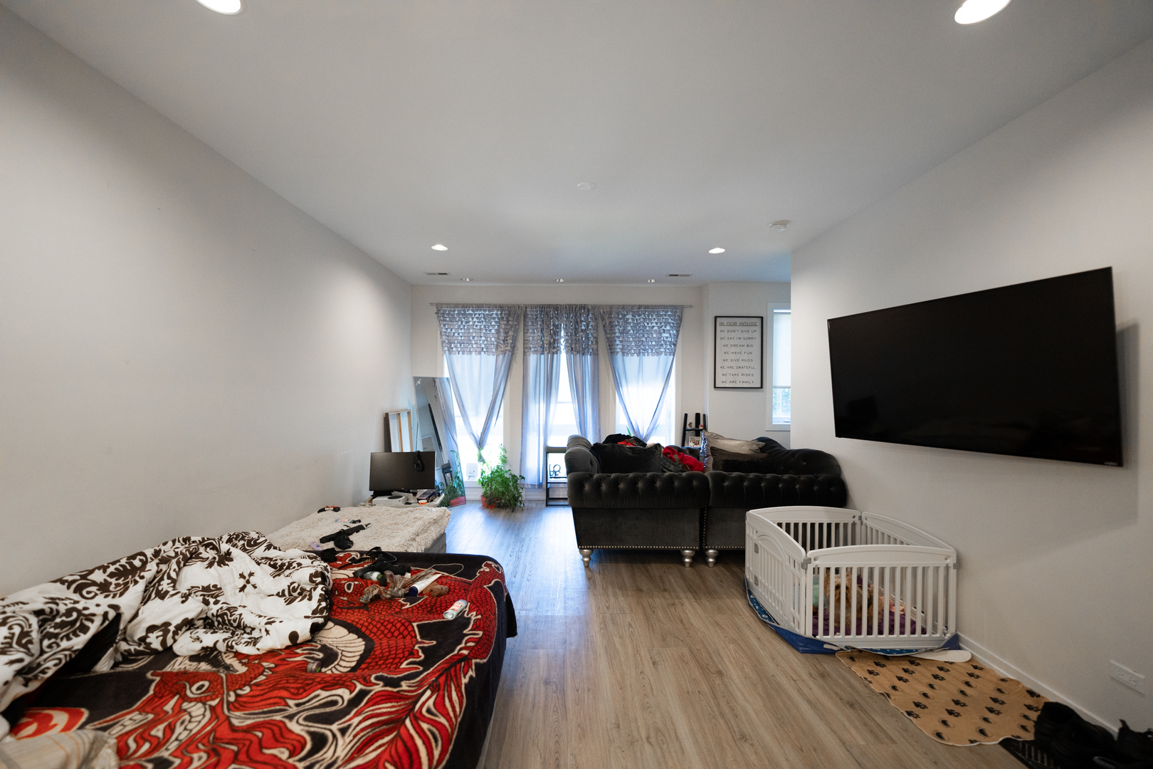 321 S Washtenaw Avenue Property Photo 19