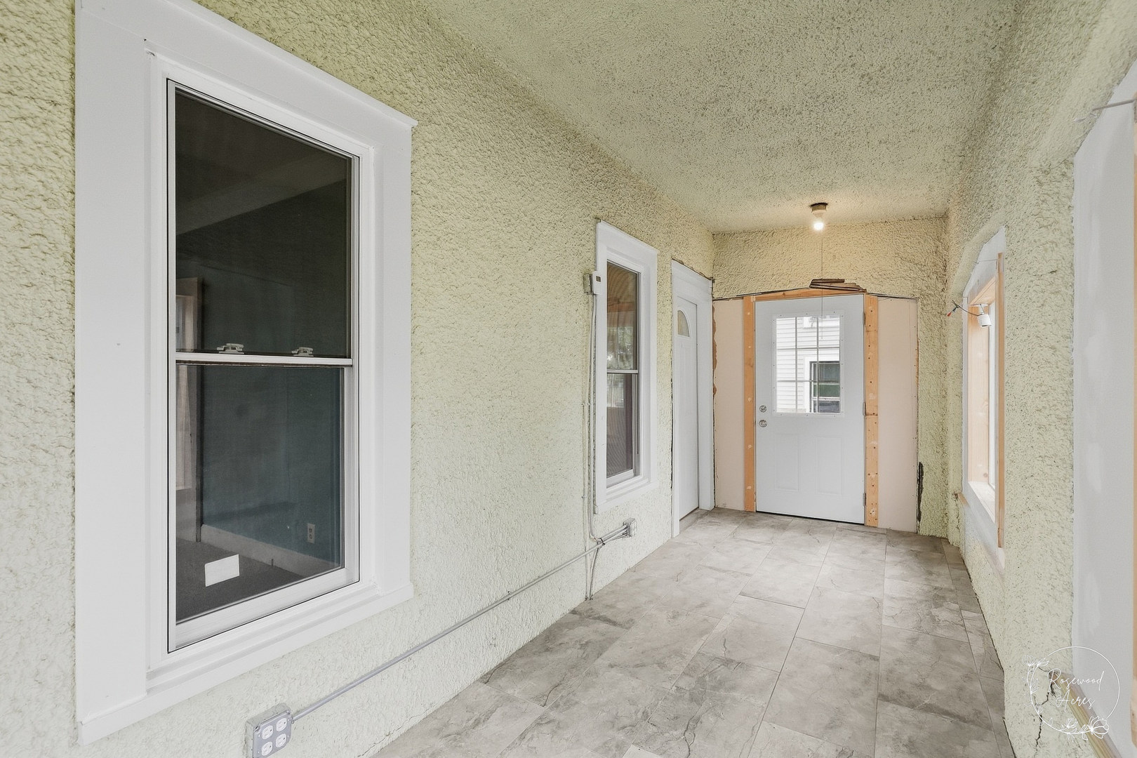 430 S Myrtle Avenue Property Photo 3