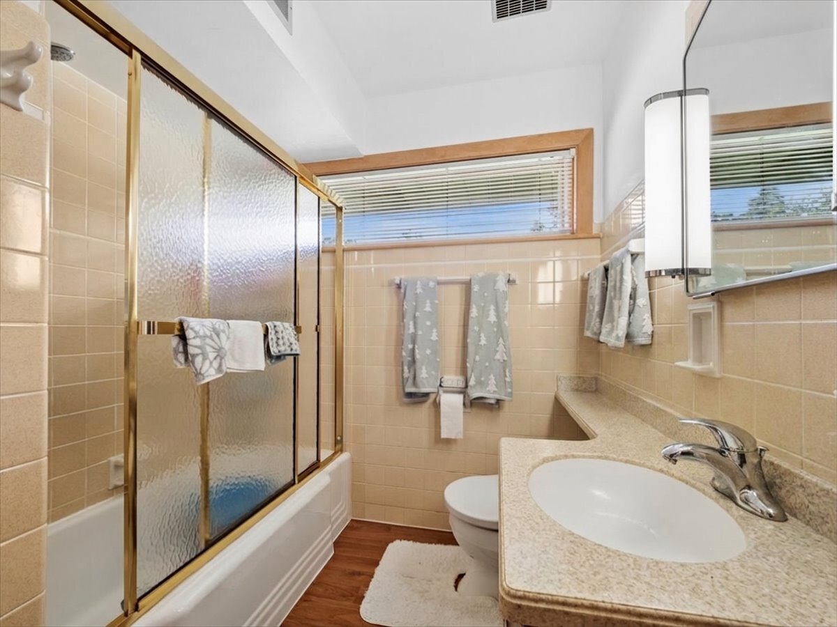 330 Cornell Avenue Property Photo 17