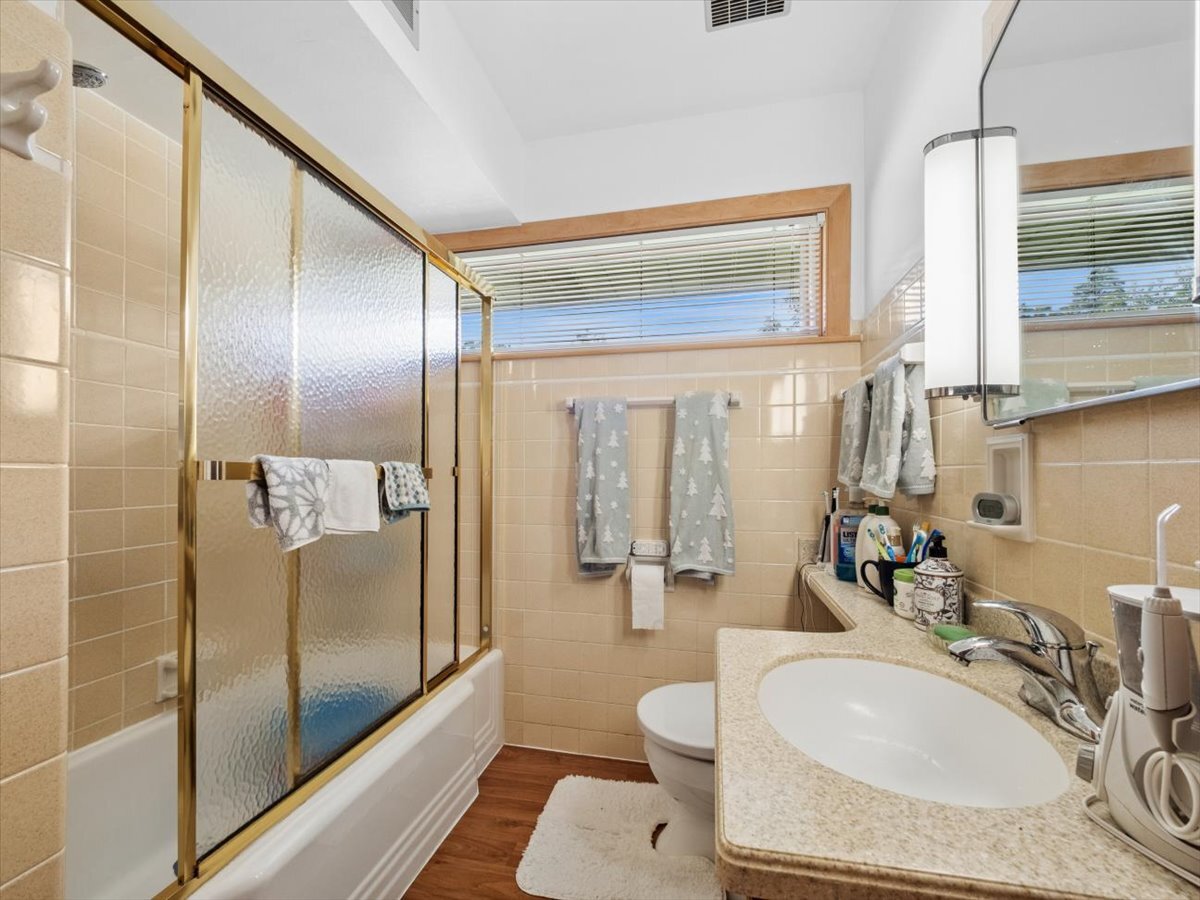 330 Cornell Avenue Property Photo 18