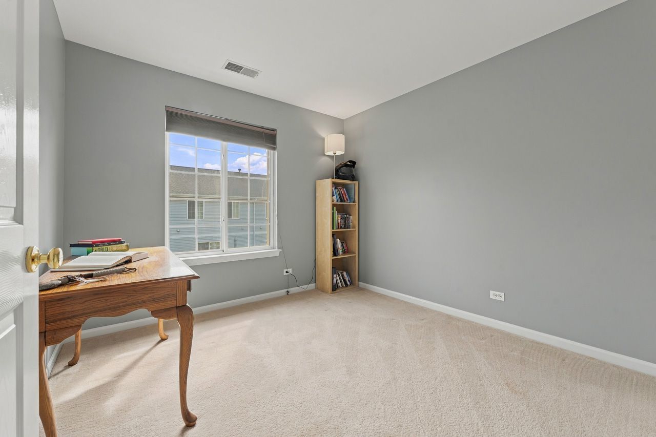 1002 Savoy Court Property Photo 22