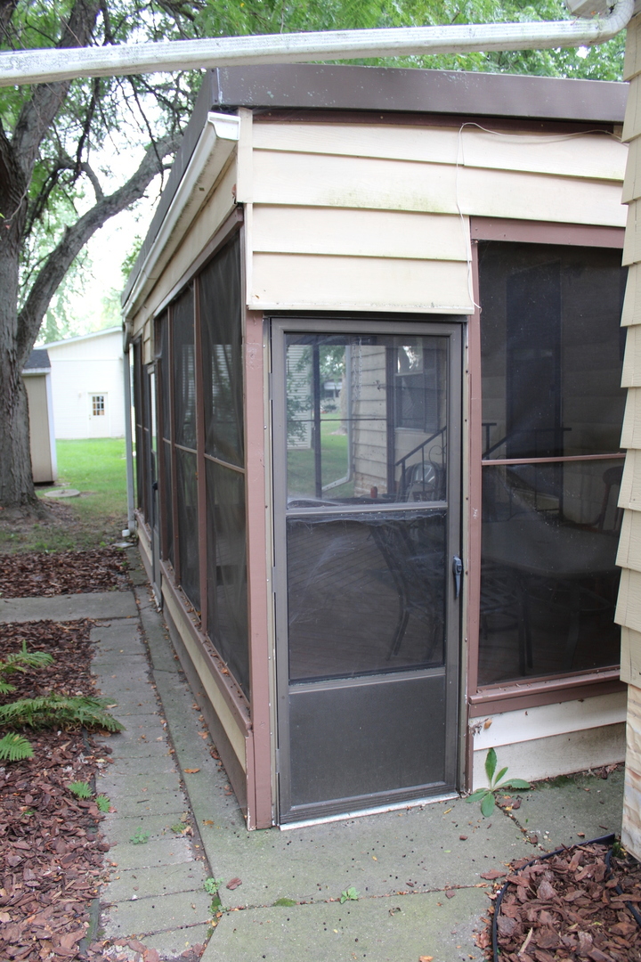 92 Oak Avenue Property Photo 4