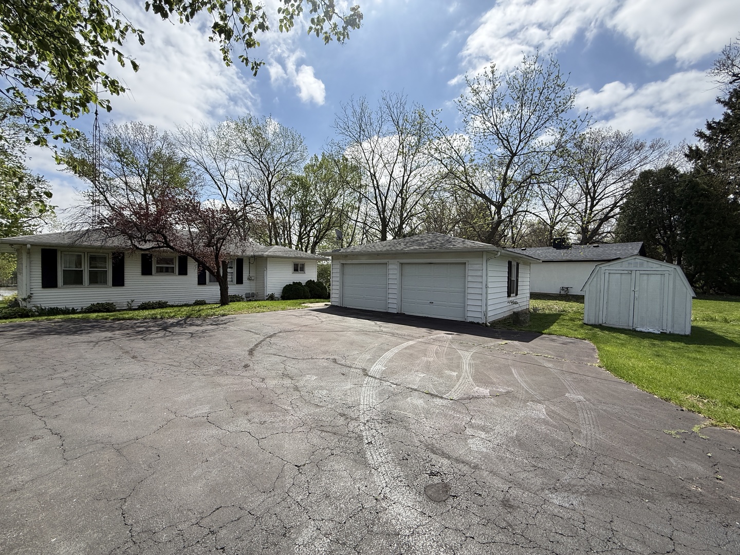 22016 Il-113 Route Property Photo 2