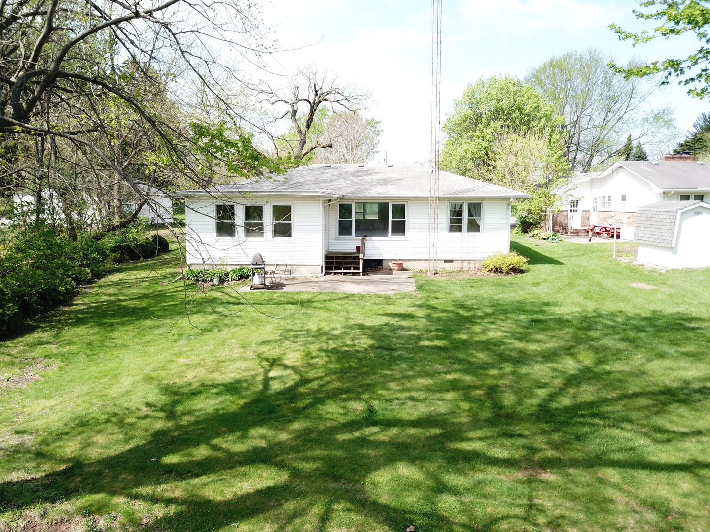 22016 Il-113 Route Property Photo 5