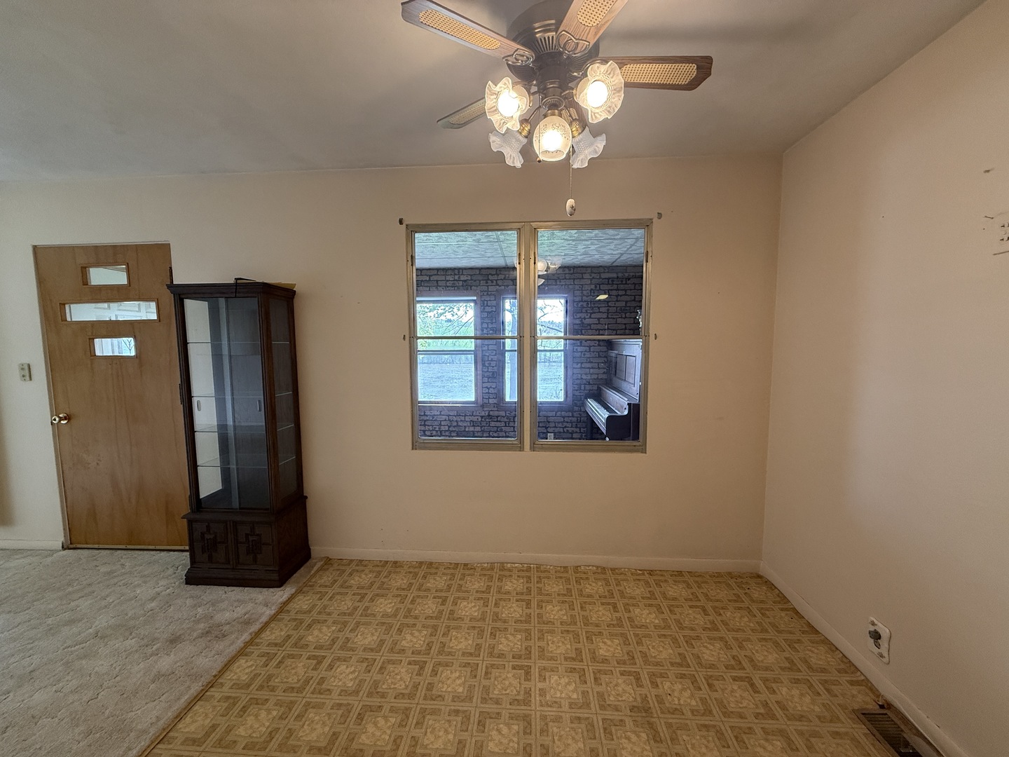 22016 Il-113 Route Property Photo 8