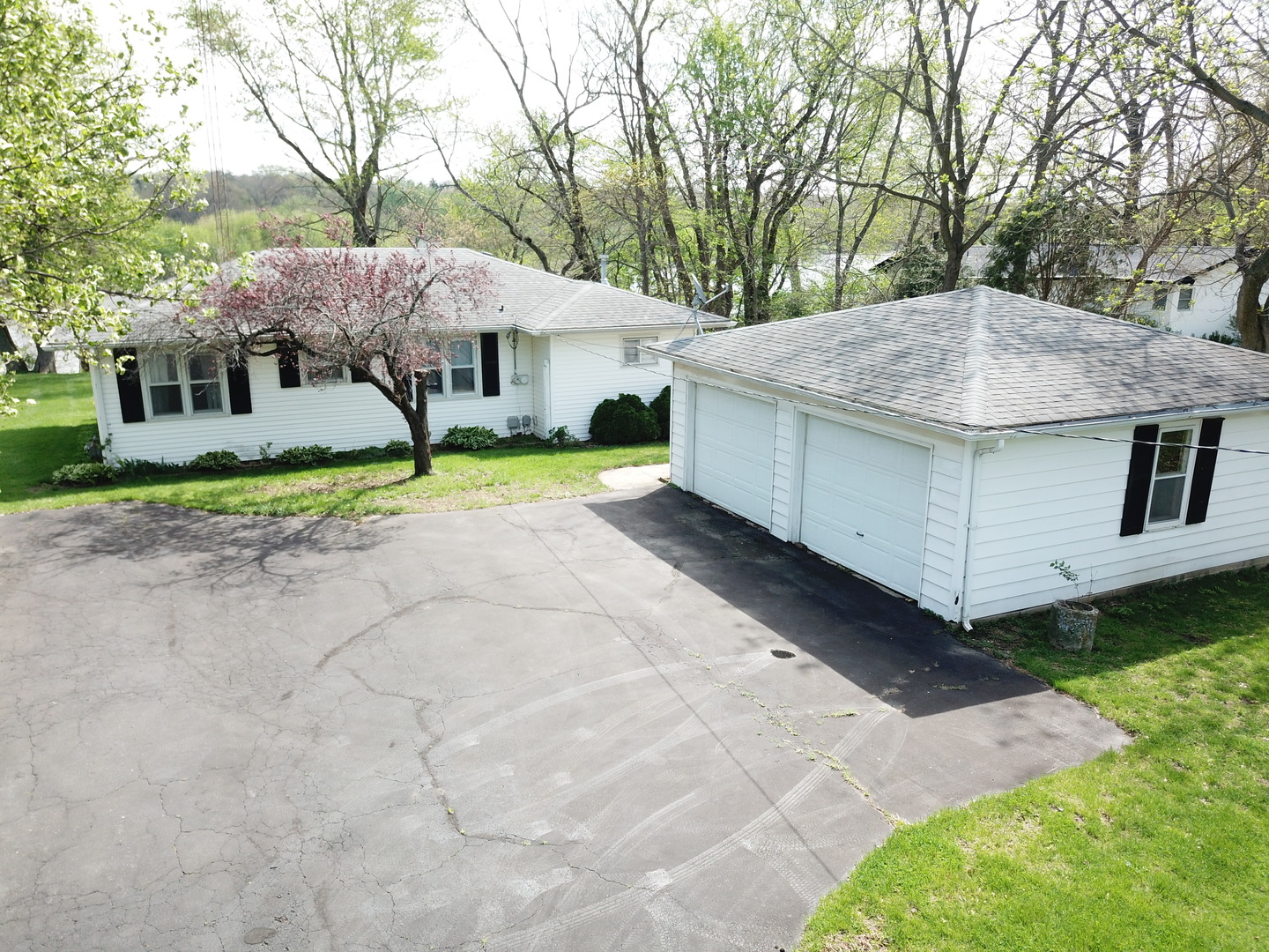 22016 Il-113 Route Property Photo 21