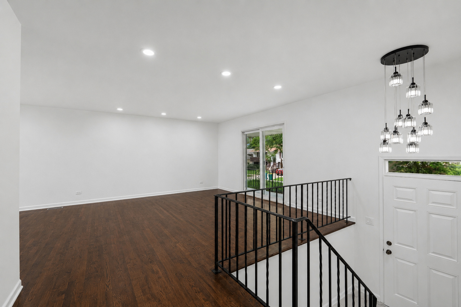 669 White Pine Road Property Photo 4