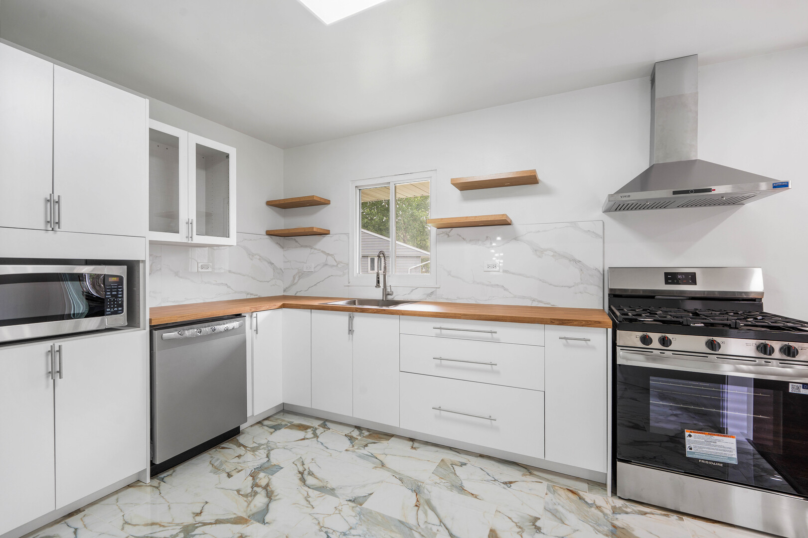 669 White Pine Road Property Photo 7