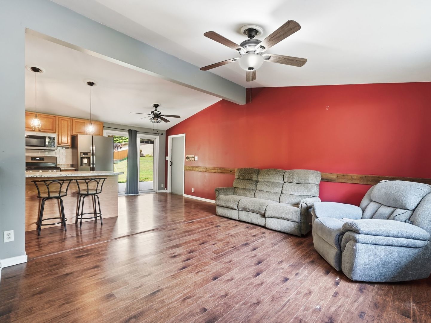 3715 Claremont Road Property Photo 4