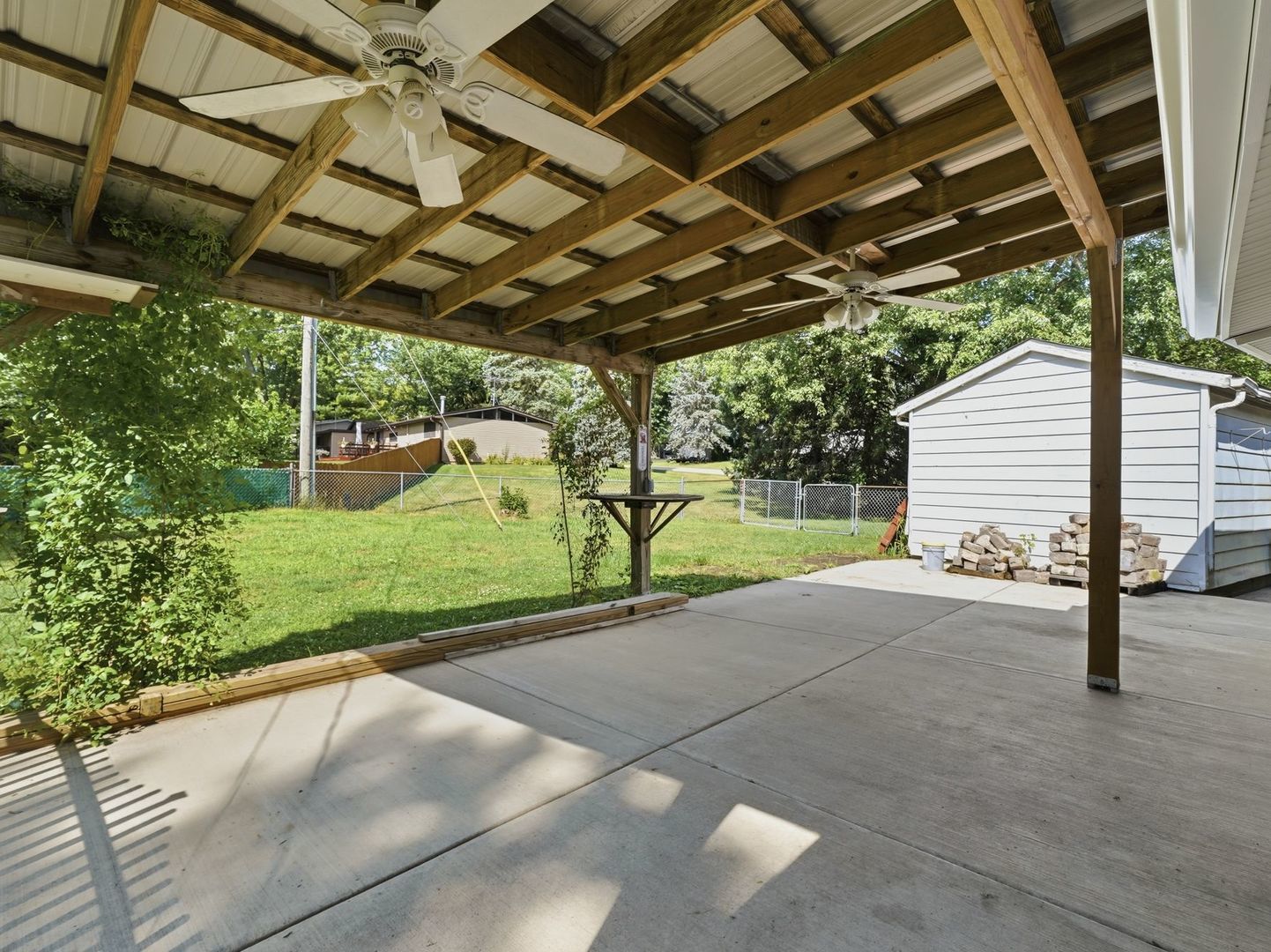 3715 Claremont Road Property Photo 20
