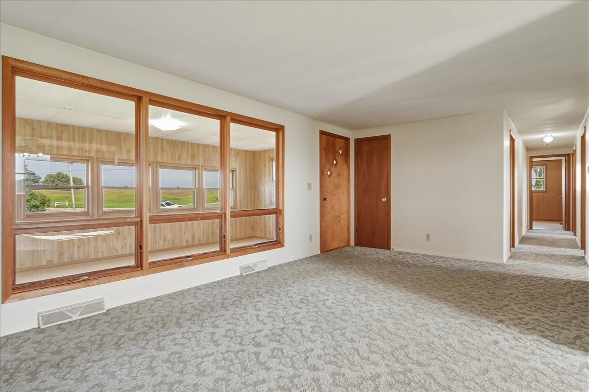 15661 Moline Road Property Photo 23
