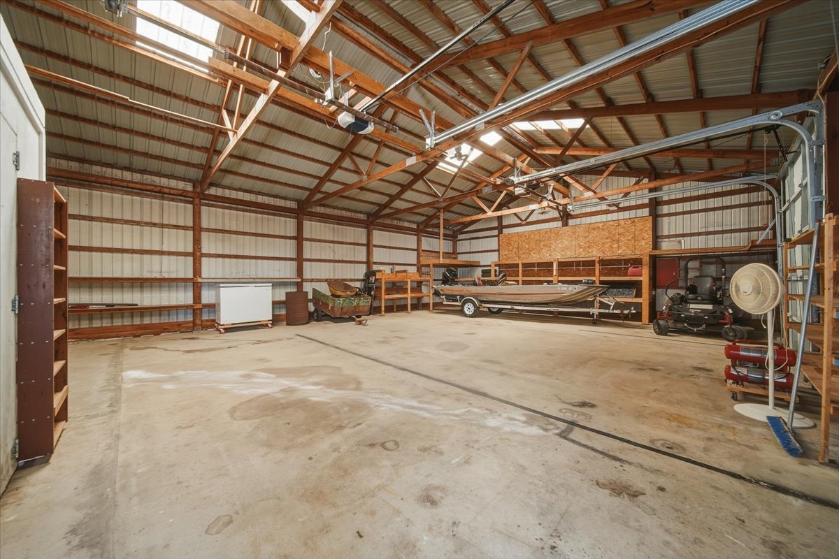 15661 Moline Road Property Photo 35