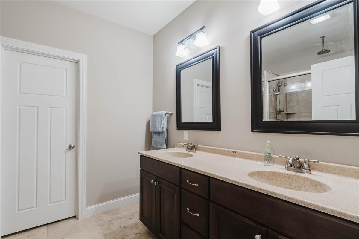 615 Prairie Meadows Drive Property Photo 16