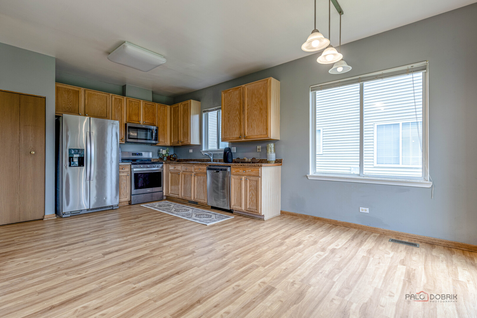 357 W Waterbury Drive Property Photo 7