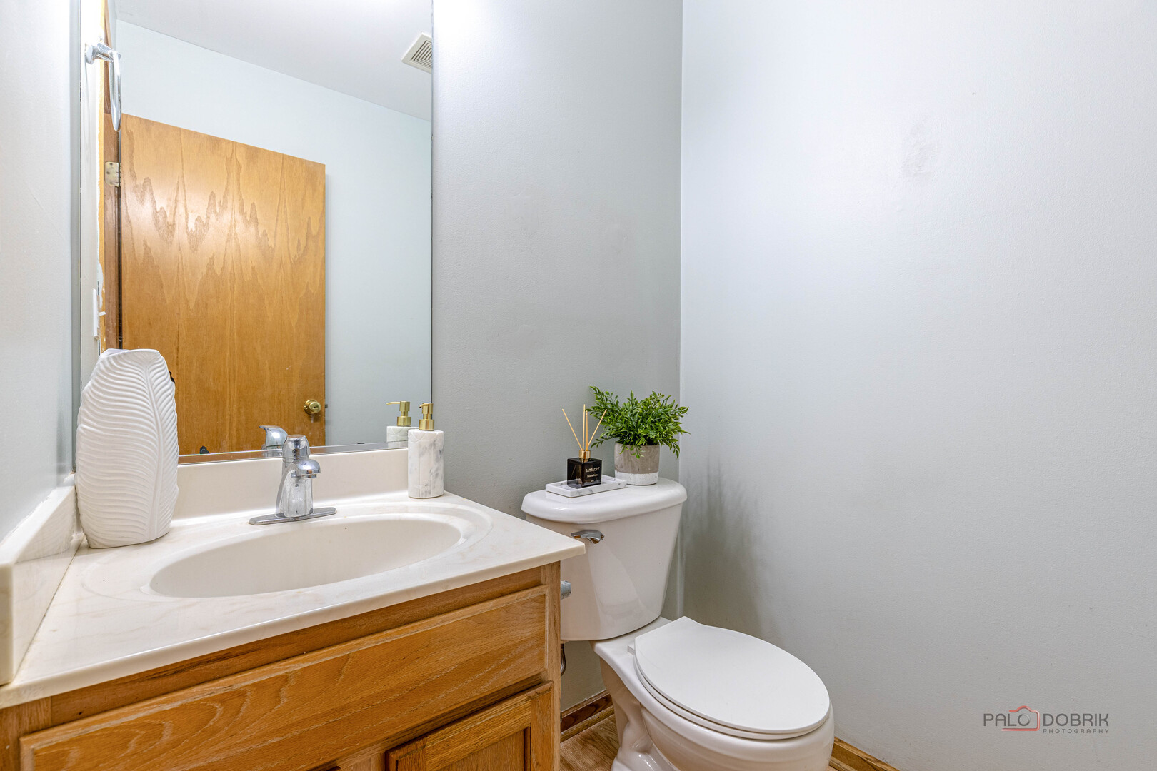 357 W Waterbury Drive Property Photo 13