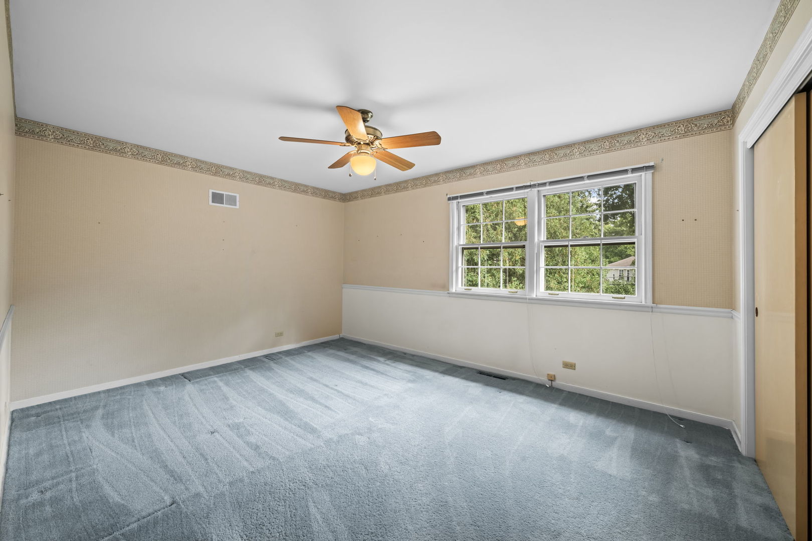 705 S Kennicott Avenue Property Photo 16