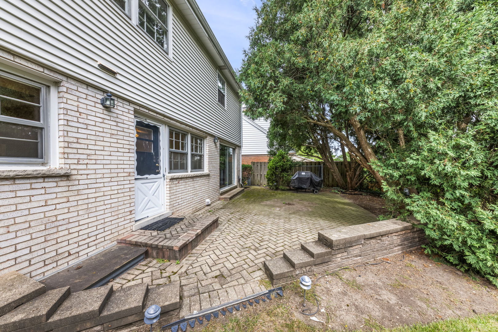 705 S Kennicott Avenue Property Photo 19