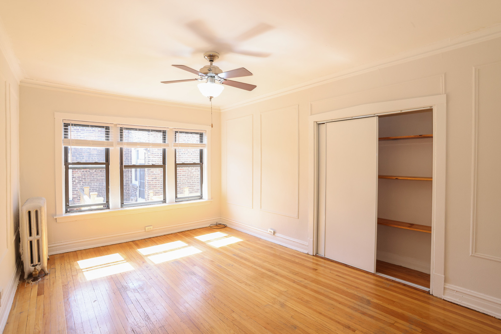 5419 S Harper Avenue 311 Property Photo 4