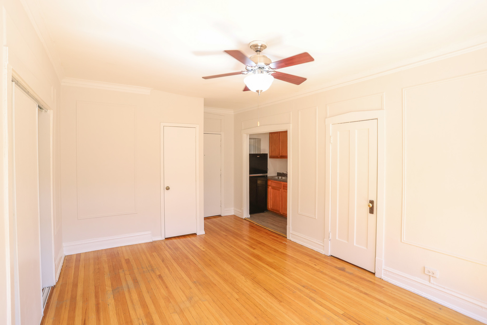 5419 S Harper Avenue 311 Property Photo 6