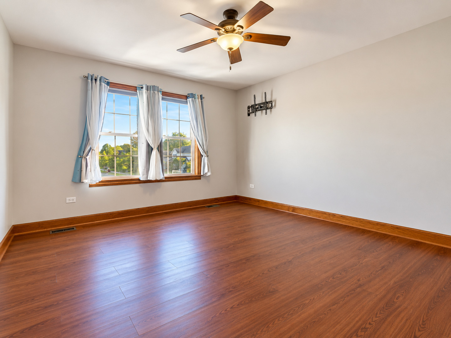 12758869 Property Photo 22