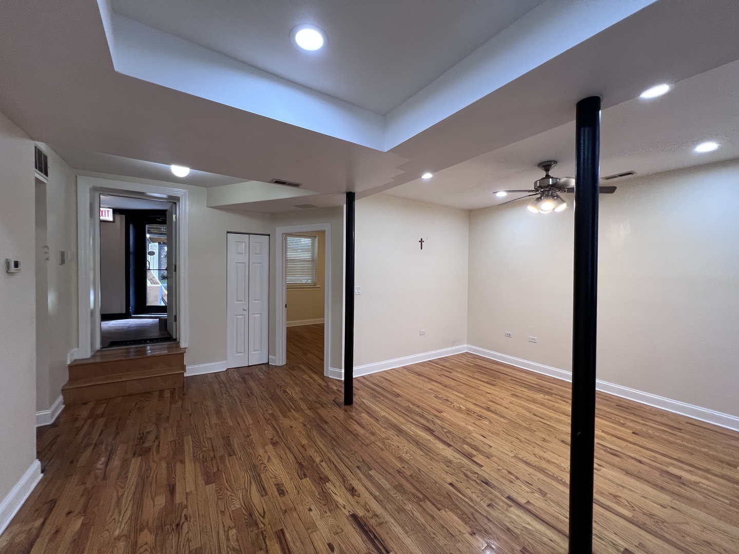 4814 N Avers Avenue G Property Photo 7
