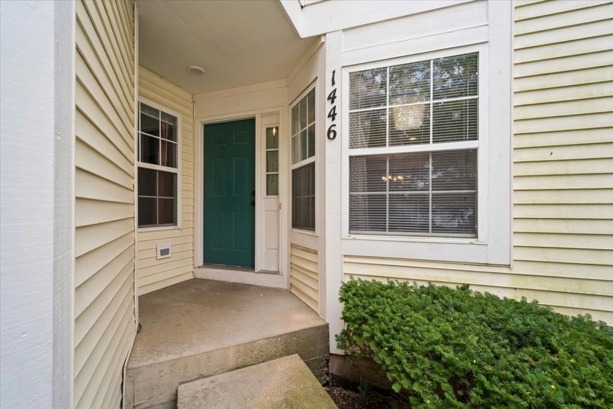 1446 Meadowsedge Lane Property Photo 2