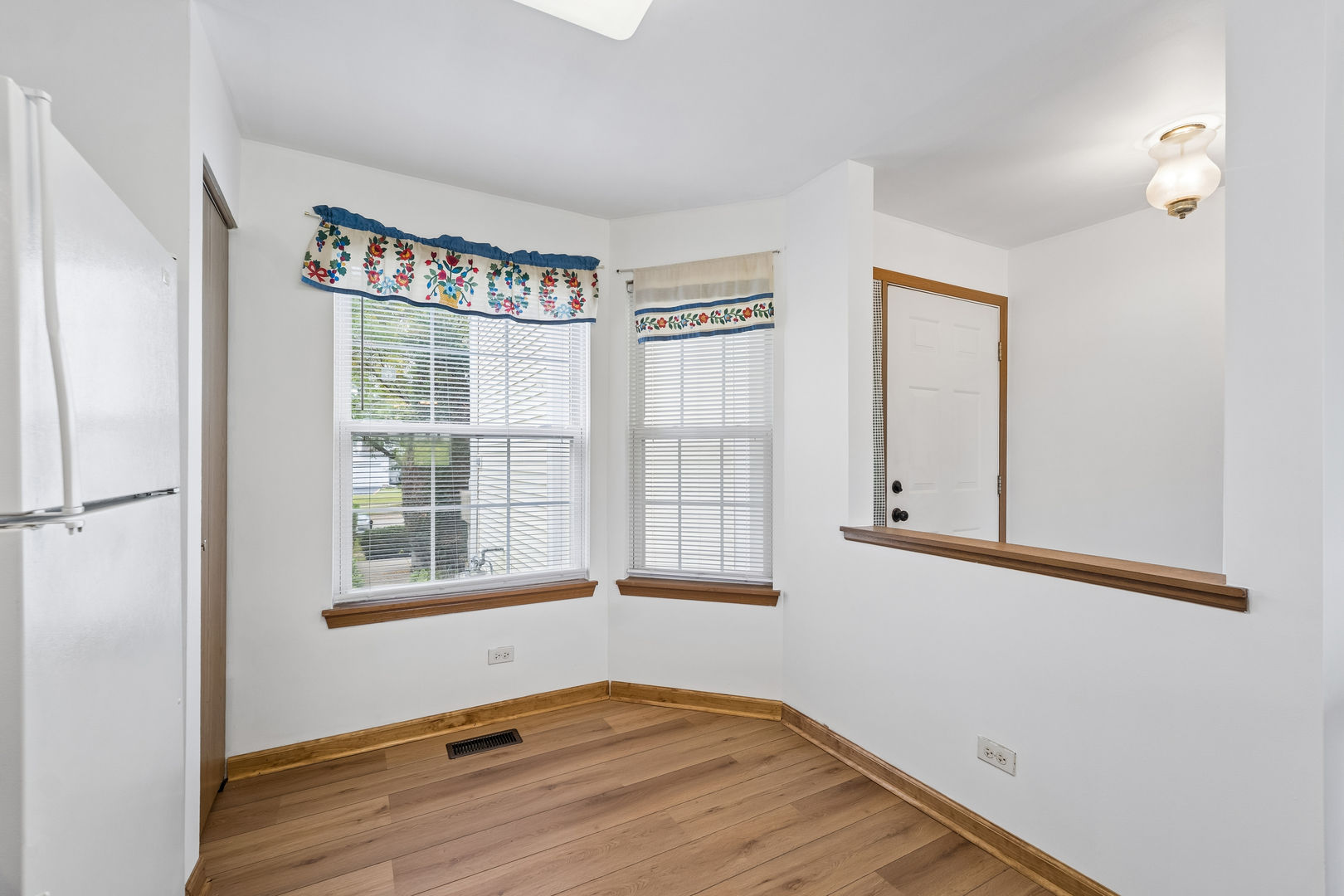1446 Meadowsedge Lane Property Photo 6