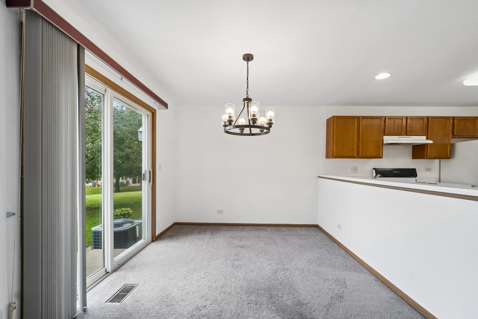 1446 Meadowsedge Lane Property Photo 8