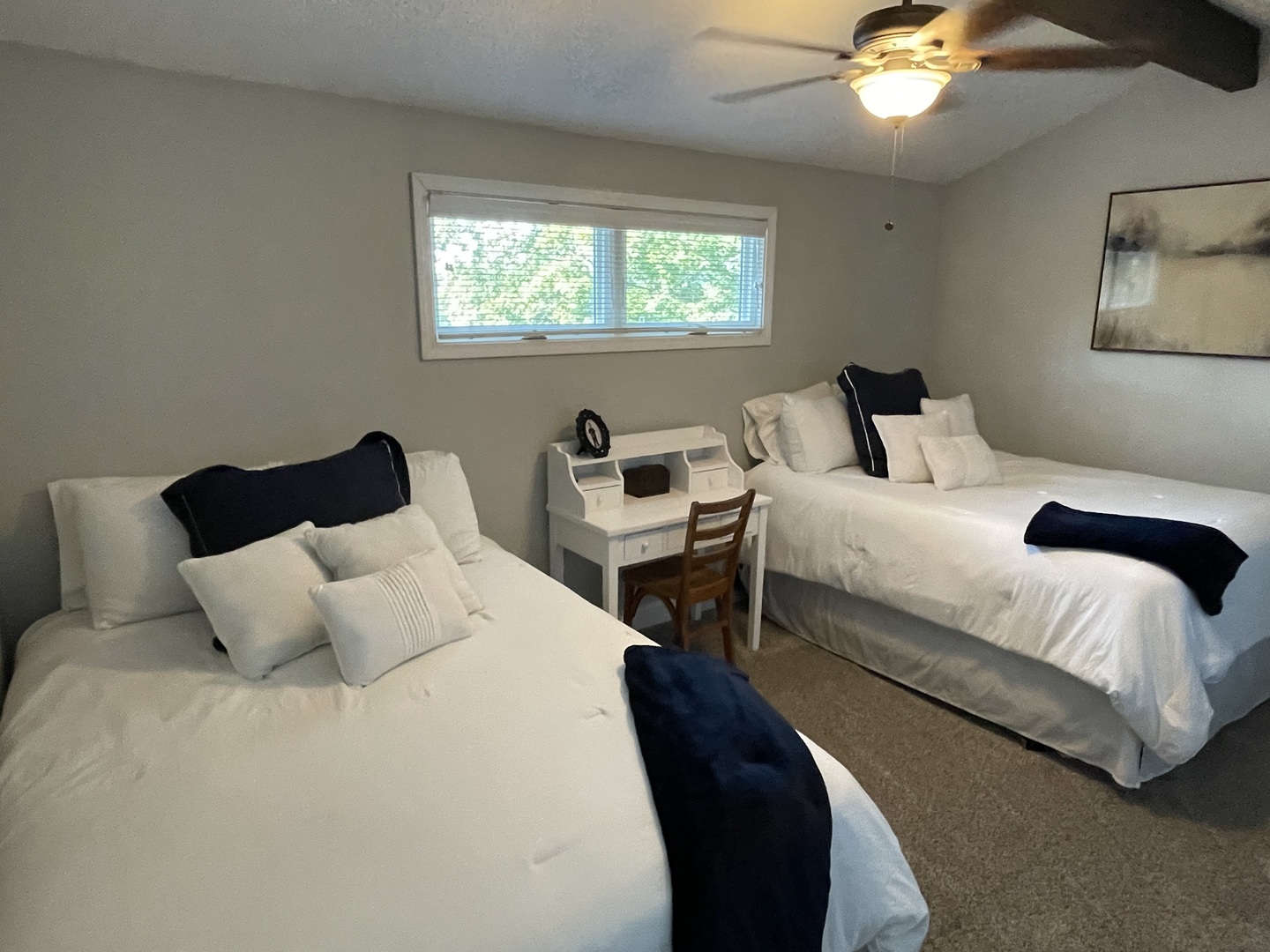 1045 Lakeshore Drive Property Photo 17