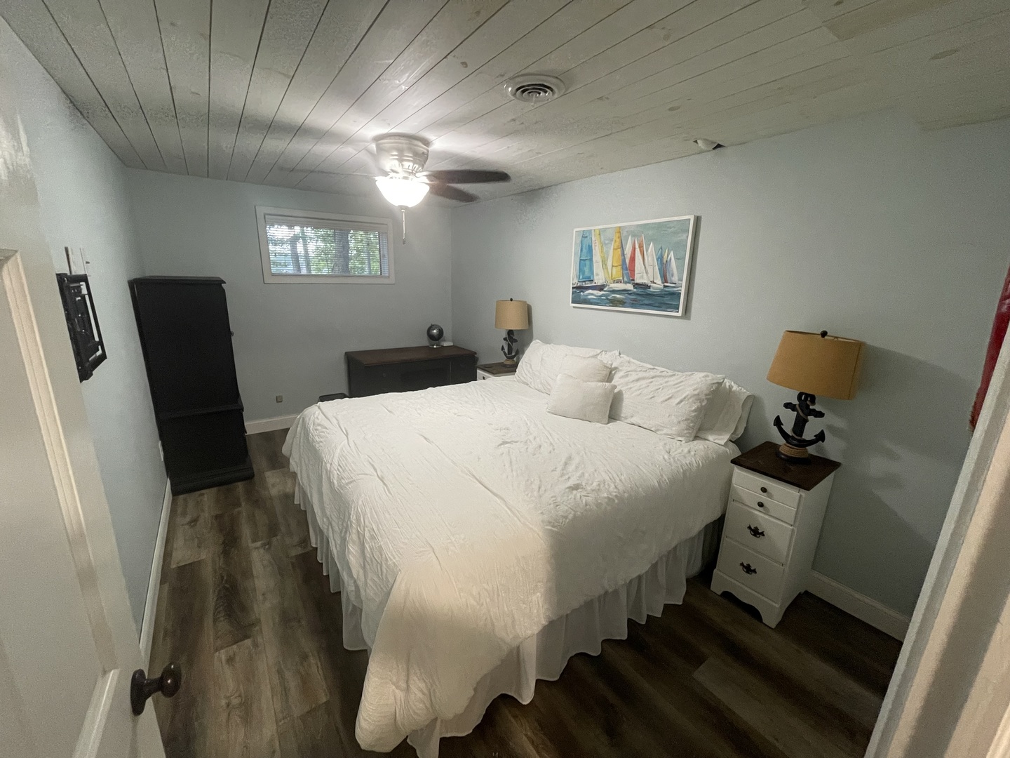 1045 Lakeshore Drive Property Photo 18