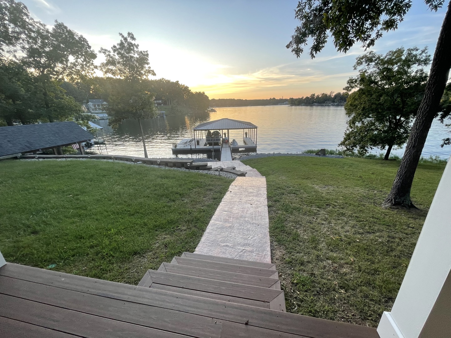 1045 Lakeshore Drive Property Photo 26