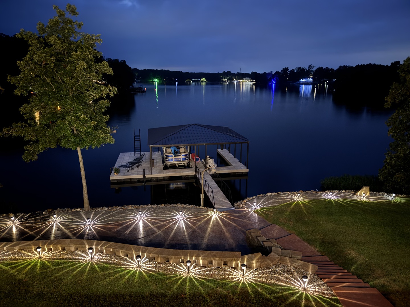 1045 Lakeshore Drive Property Photo 34