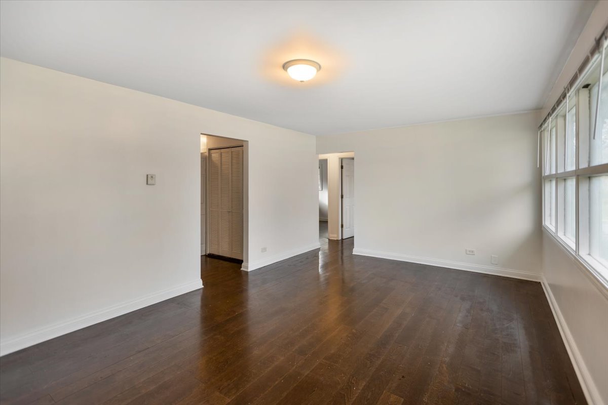 321 Onarga Street Property Photo 10