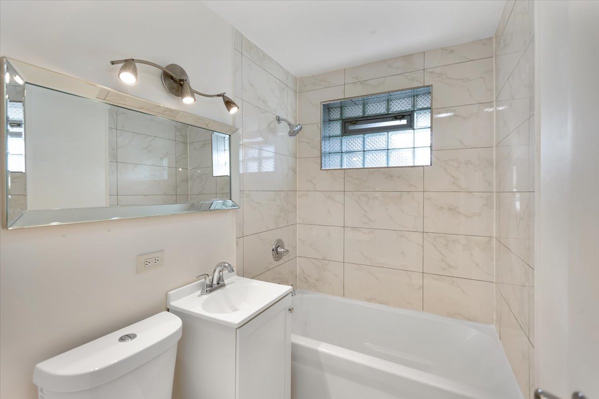 321 Onarga Street Property Photo 17