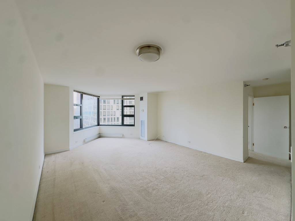 401 E Ontario Street 2307 Property Photo 2