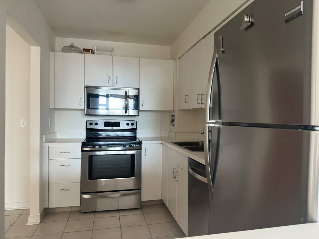 401 E Ontario Street 2307 Property Photo 3