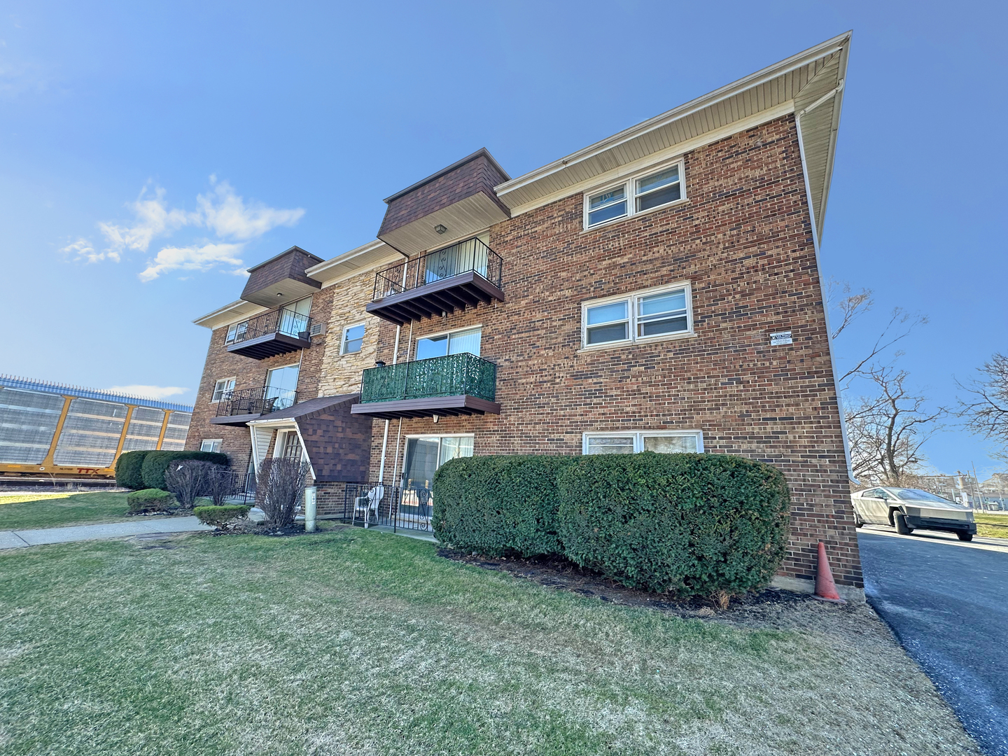 205 N Wolcott Street Property Photo 1