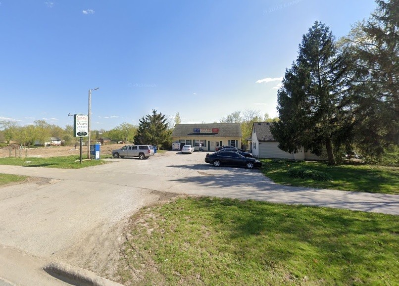 541 University Parkway Property Photo 1